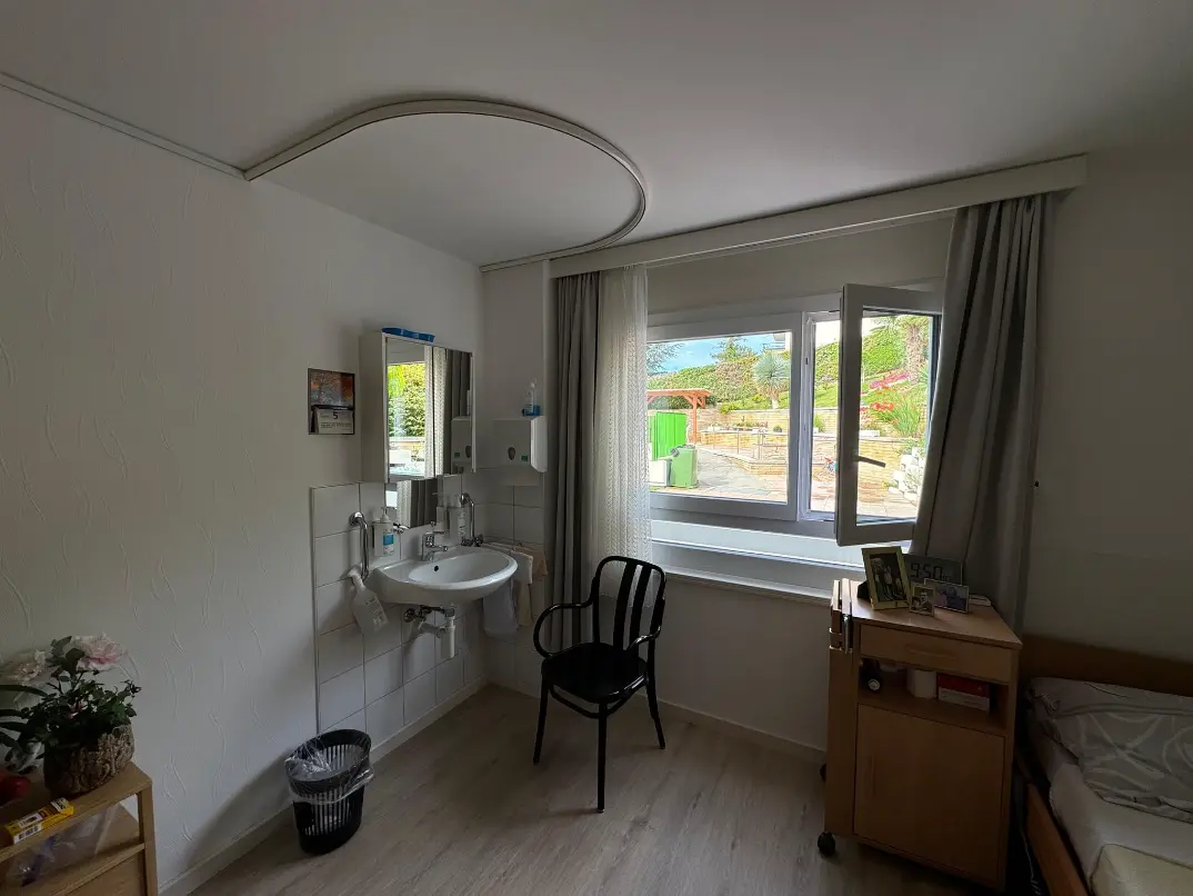 Foto: Zimmer, Lavabo-Ecke
